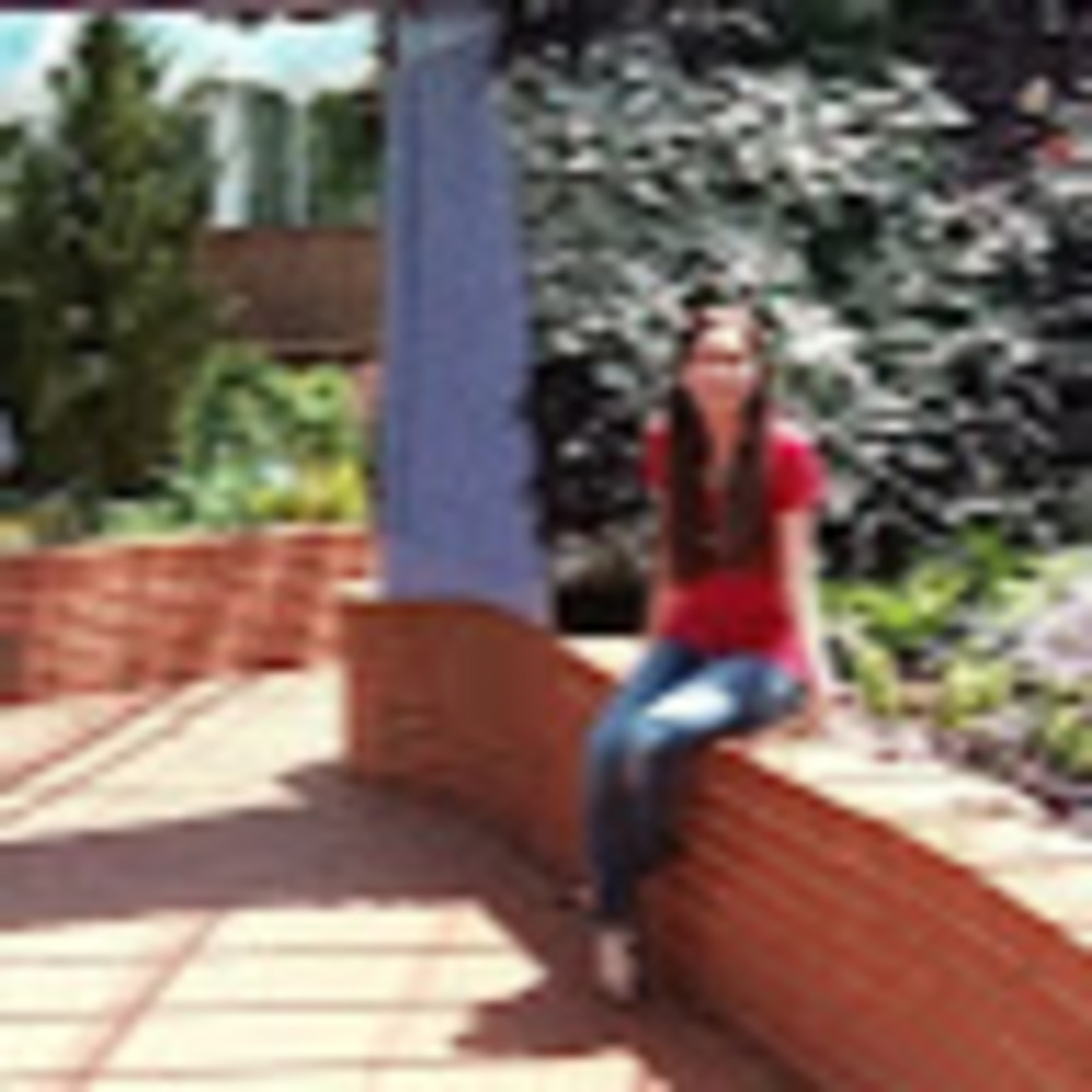 Meet your Posher, Mia